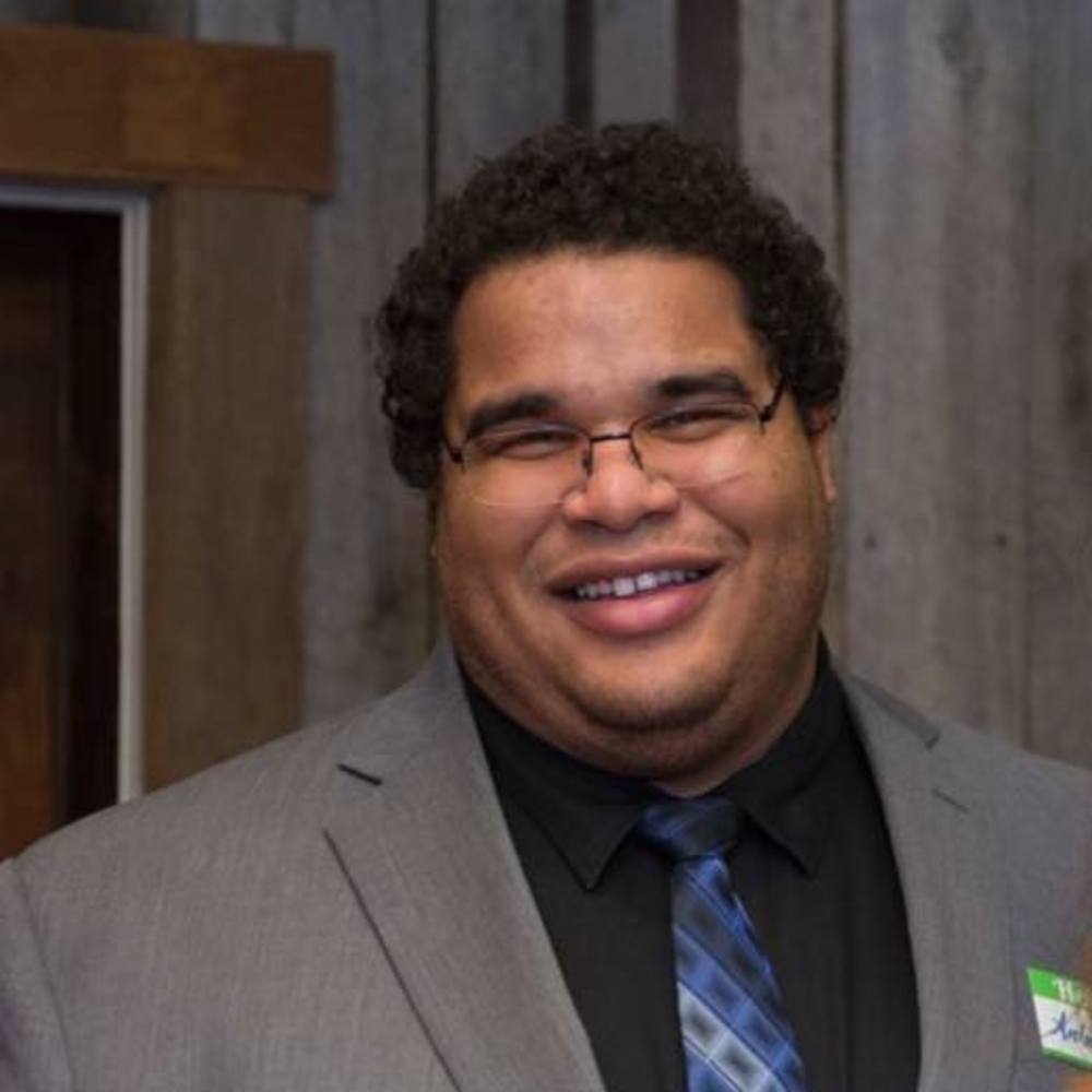 Meet your Posher, Antonio